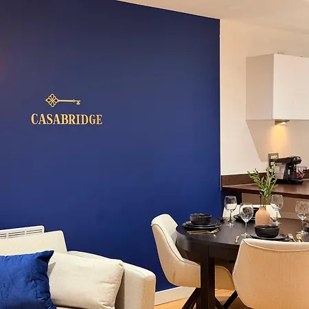 Two Bed Two Bath View With Balcony Leeds (West Yorkshire)
